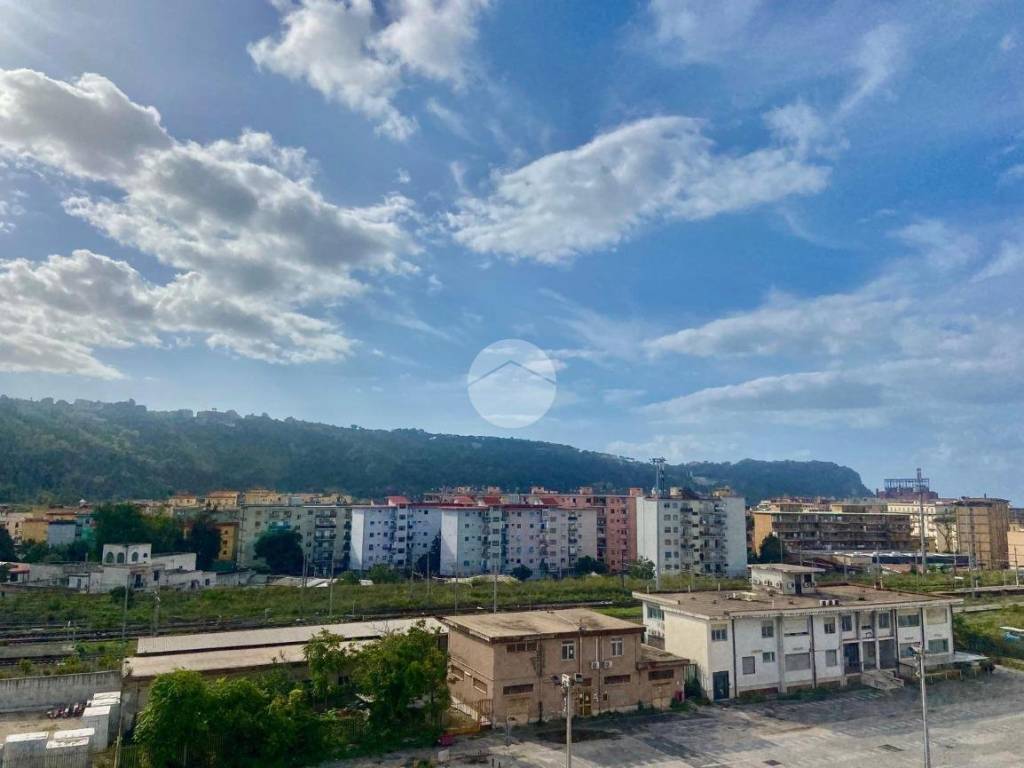 appartamento in vendita a Napoli in zona Fuorigrotta