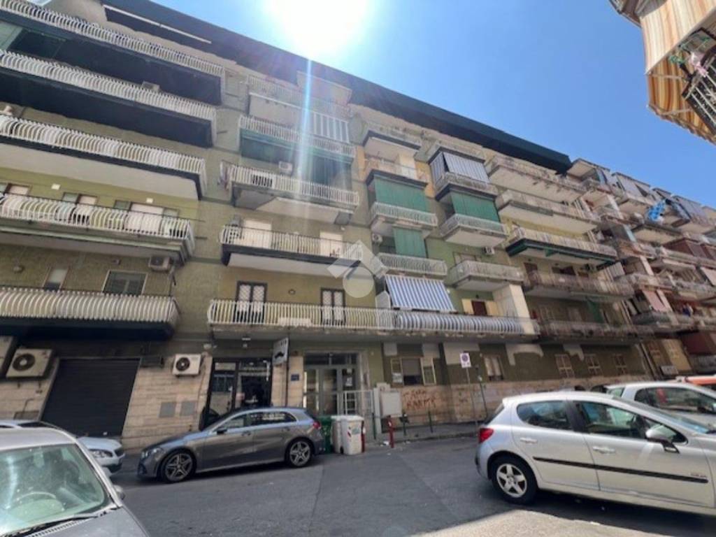 appartamento in vendita a Napoli in zona Pianura