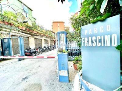 appartamento in vendita a Napoli in zona Vomero