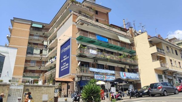 appartamento in vendita a Napoli in zona Arenella