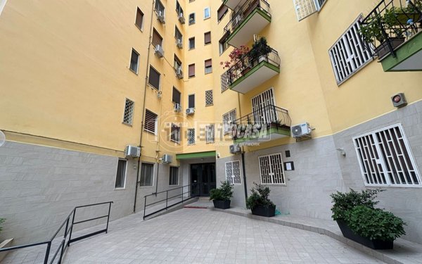 appartamento in vendita a Napoli in zona Arenella