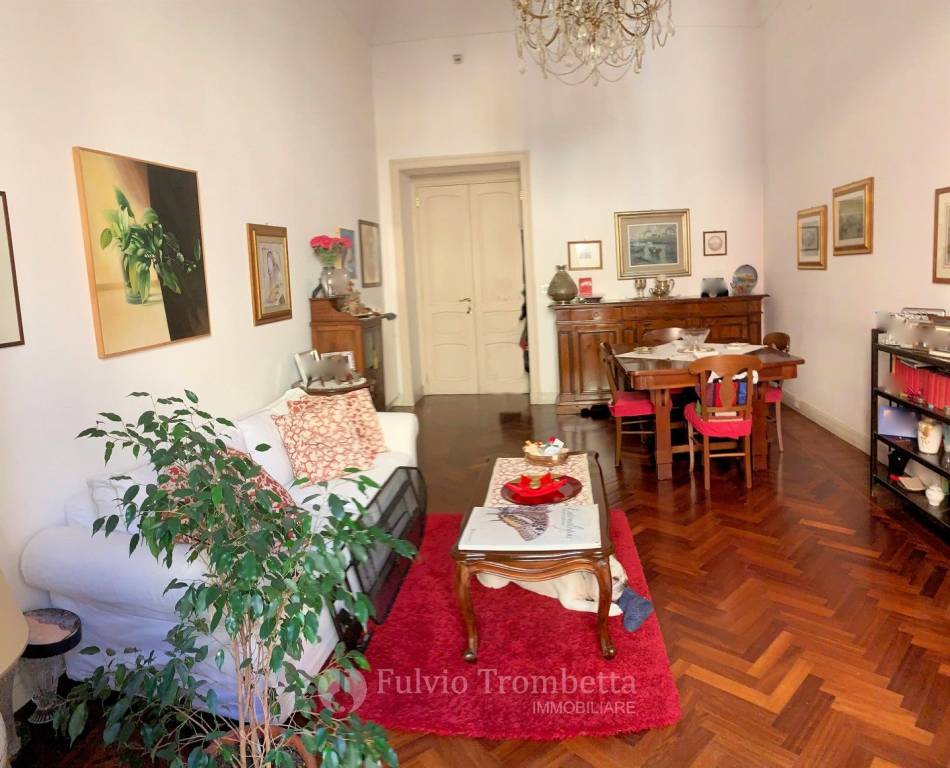 appartamento in vendita a Napoli in zona Pendino / San Giuseppe