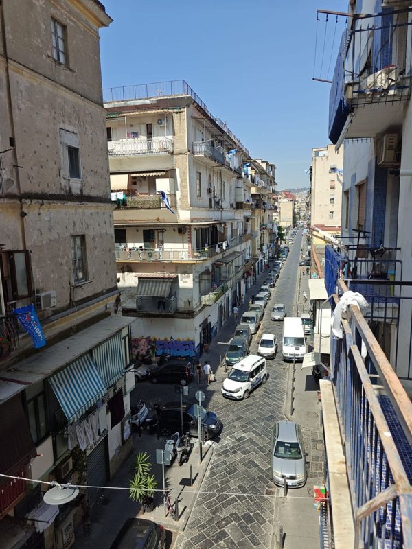 appartamento in vendita a Napoli in zona Pendino / San Giuseppe