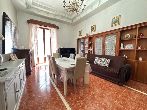 appartamento in vendita a Napoli in zona Pendino / San Giuseppe