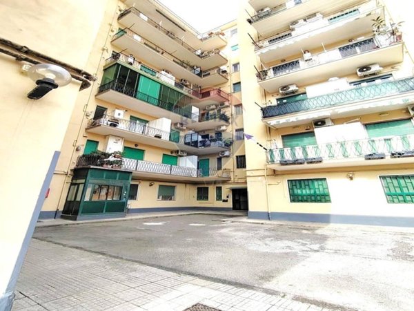 appartamento in vendita a Napoli in zona Bagnoli