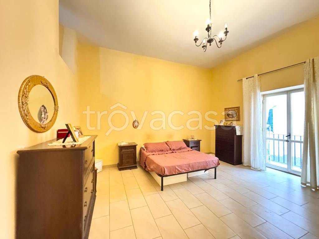 appartamento in vendita a Napoli in zona Avvocata
