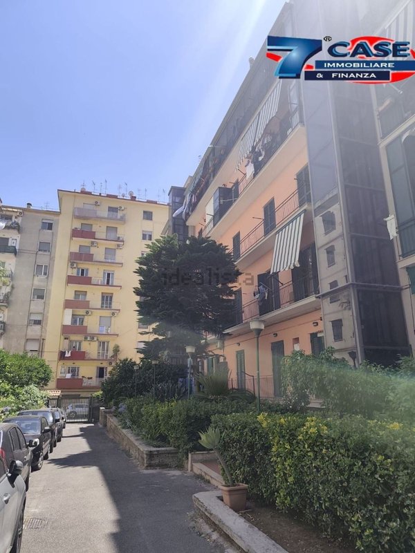 appartamento in vendita a Napoli in zona Fuorigrotta