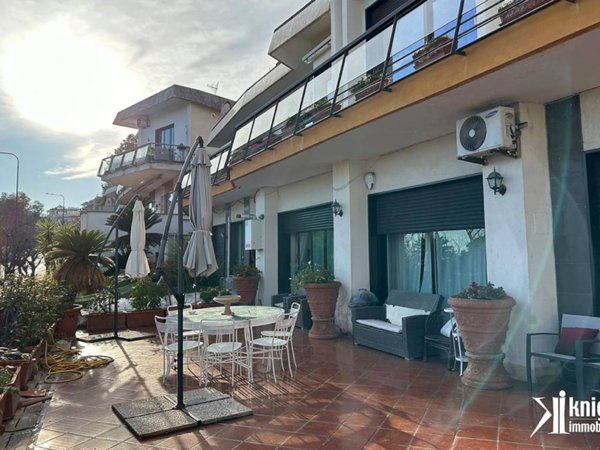 appartamento in vendita a Napoli in zona Posillipo