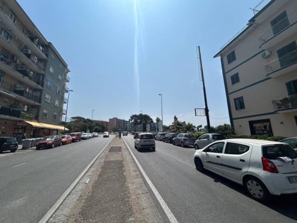 appartamento in vendita a Napoli in zona Barra