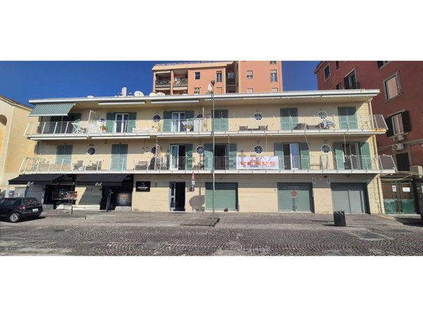 appartamento in vendita a Napoli in zona Bagnoli