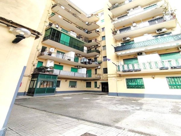 appartamento in vendita a Napoli in zona Bagnoli
