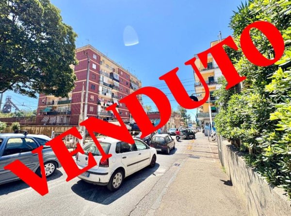 appartamento in vendita a Napoli in zona Bagnoli