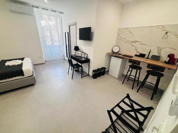 appartamento in vendita a Napoli in zona Stella