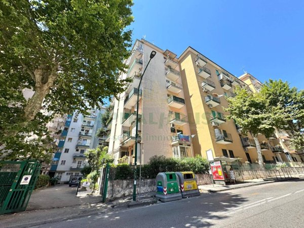 appartamento in vendita a Napoli in zona Arenella
