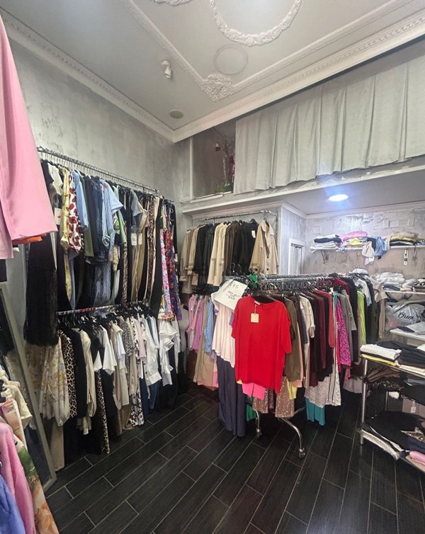 locale commerciale in vendita a Napoli in zona Vomero