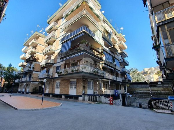 appartamento in vendita a Napoli in zona Fuorigrotta