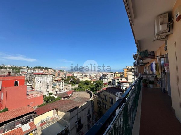 appartamento in vendita a Napoli in zona Stella