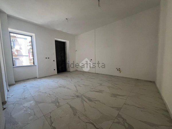 appartamento in vendita a Napoli in zona San Carlo all'Arena