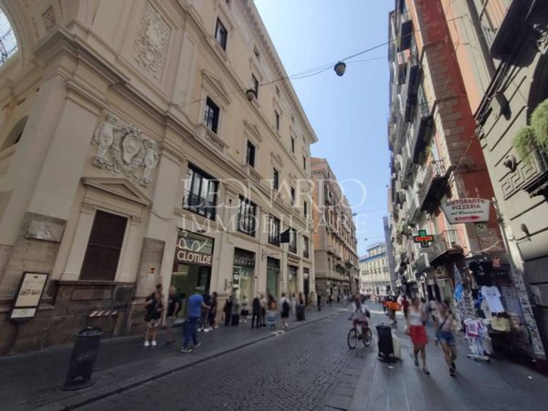 negozio in vendita a Napoli