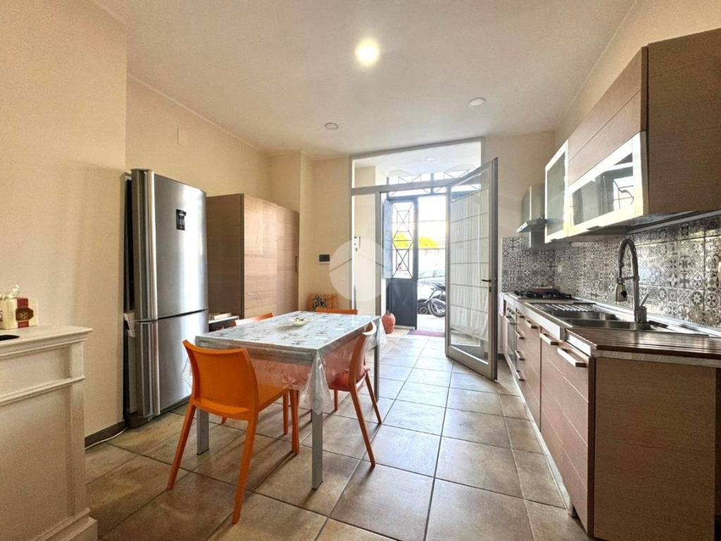 appartamento in vendita a Napoli in zona Capodichino