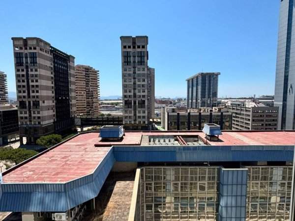 ufficio in vendita a Napoli in zona Poggioreale