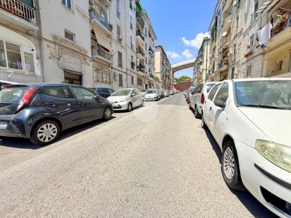 appartamento in vendita a Napoli in zona Poggioreale