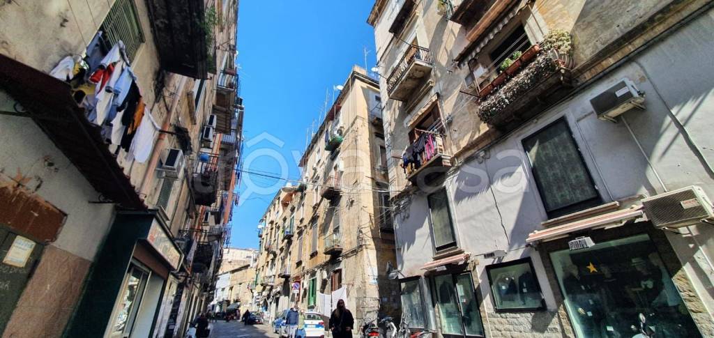 appartamento in vendita a Napoli in zona Stella