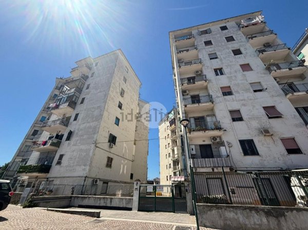 appartamento in vendita a Napoli in zona Barra