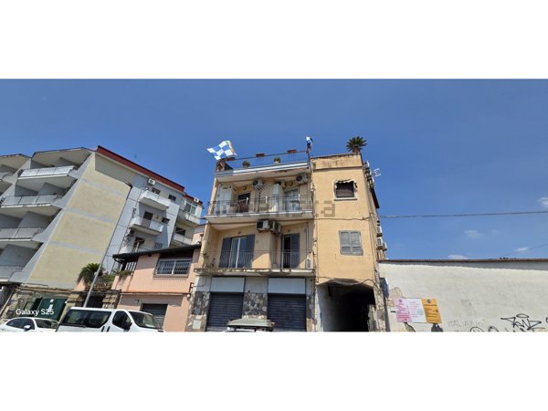 appartamento in vendita a Napoli in zona Bagnoli