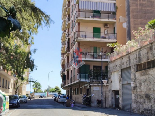 appartamento in vendita a Napoli in zona Vomero