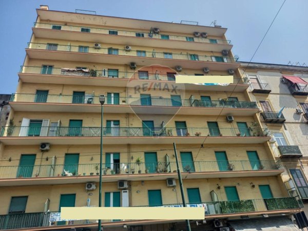 appartamento in vendita a Napoli in zona Vicaria