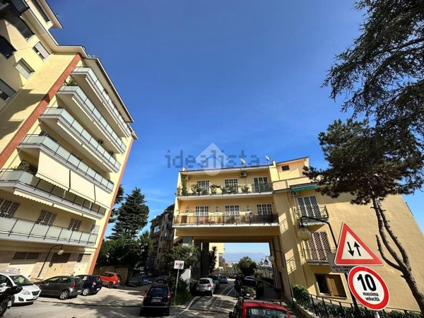 appartamento in vendita a Napoli in zona Arenella