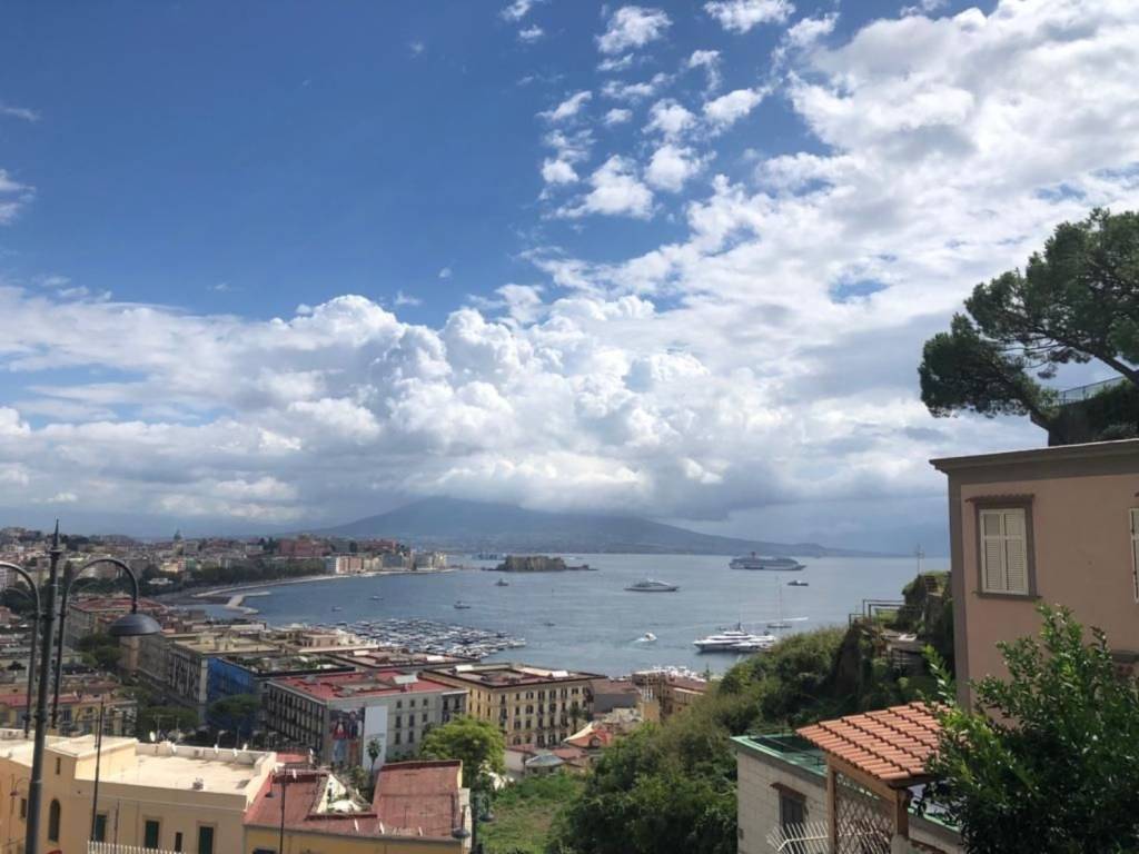 appartamento in vendita a Napoli in zona Arenella