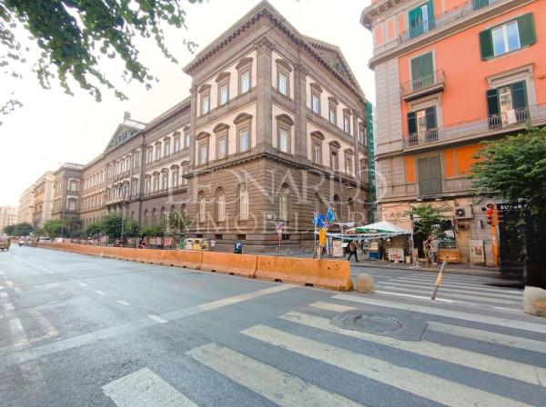 appartamento in vendita a Napoli in zona Pendino / San Giuseppe