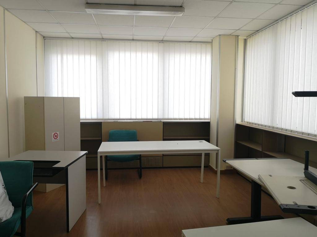 ufficio in vendita a Napoli in zona Poggioreale