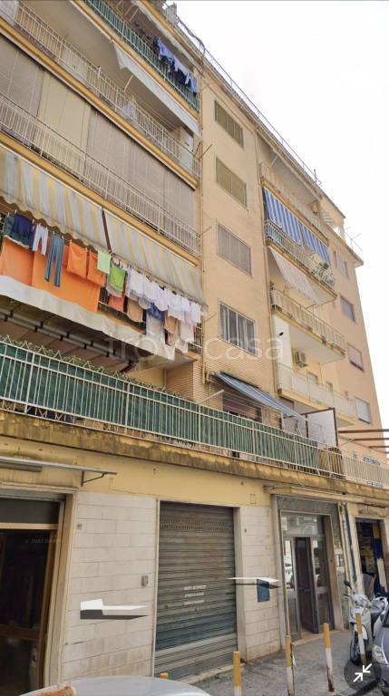 appartamento in vendita a Napoli in zona Secondigliano