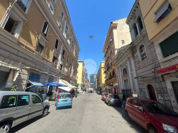 negozio in vendita a Napoli