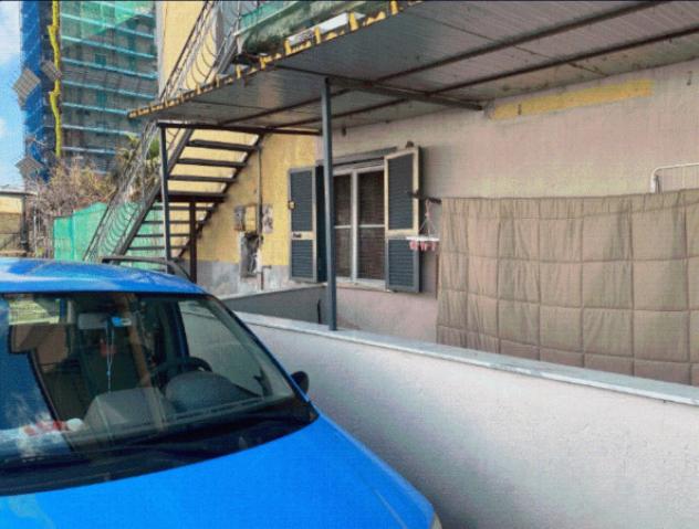 appartamento in vendita a Napoli in zona Barra