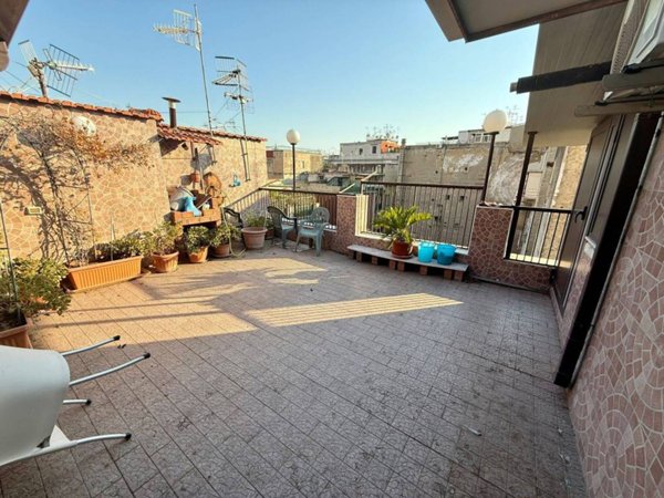 appartamento in vendita a Napoli in zona Pendino / San Giuseppe