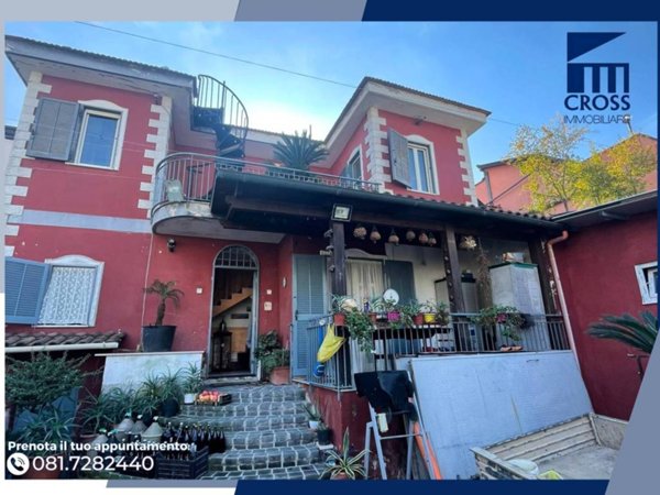 appartamento in vendita a Napoli in zona Pianura