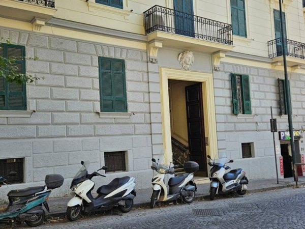 appartamento in vendita a Napoli in zona Vomero