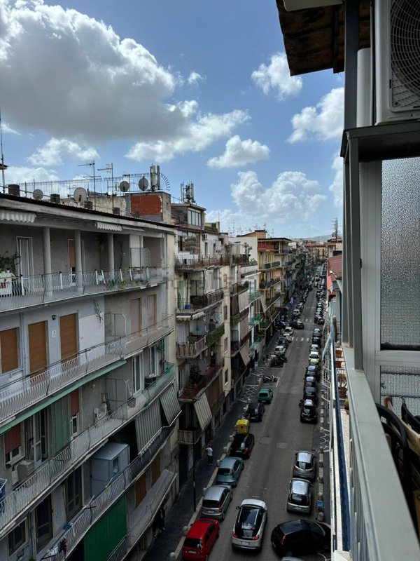 appartamento in vendita a Napoli in zona Secondigliano