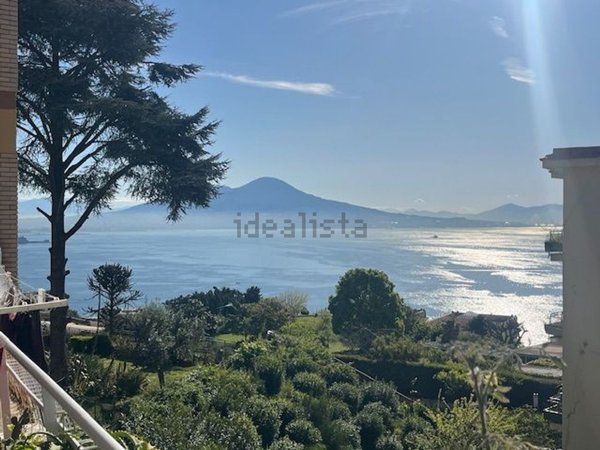 appartamento in vendita a Napoli in zona Posillipo