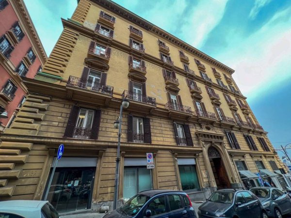 negozio in vendita a Napoli