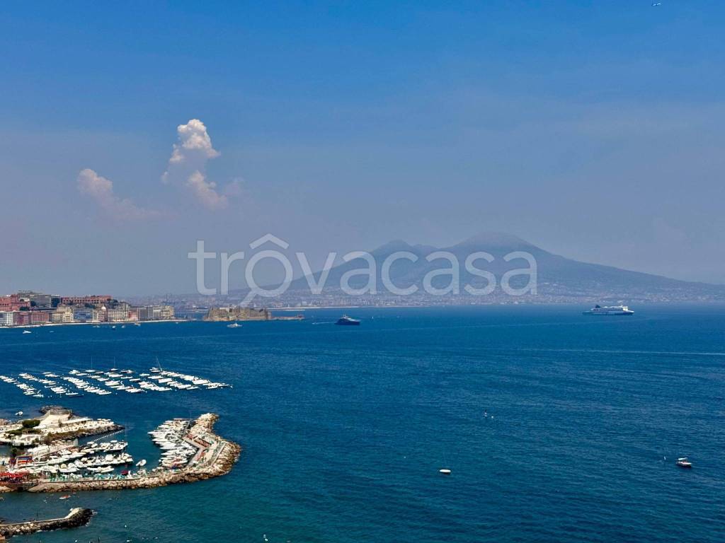 appartamento in vendita a Napoli in zona Posillipo