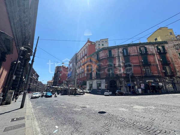 appartamento in vendita a Napoli in zona Stella