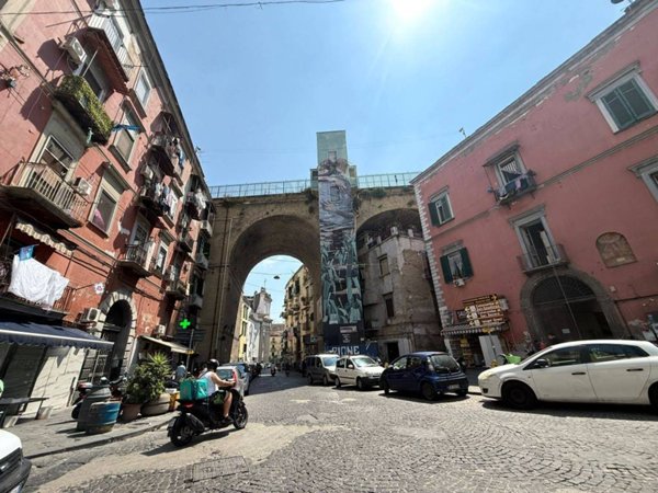 appartamento in vendita a Napoli in zona Stella