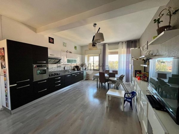appartamento in vendita a Napoli in zona Fuorigrotta