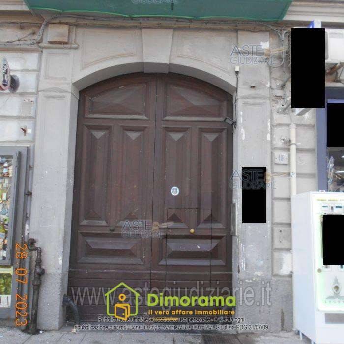 locale di sgombero in vendita a Napoli in zona Mercato