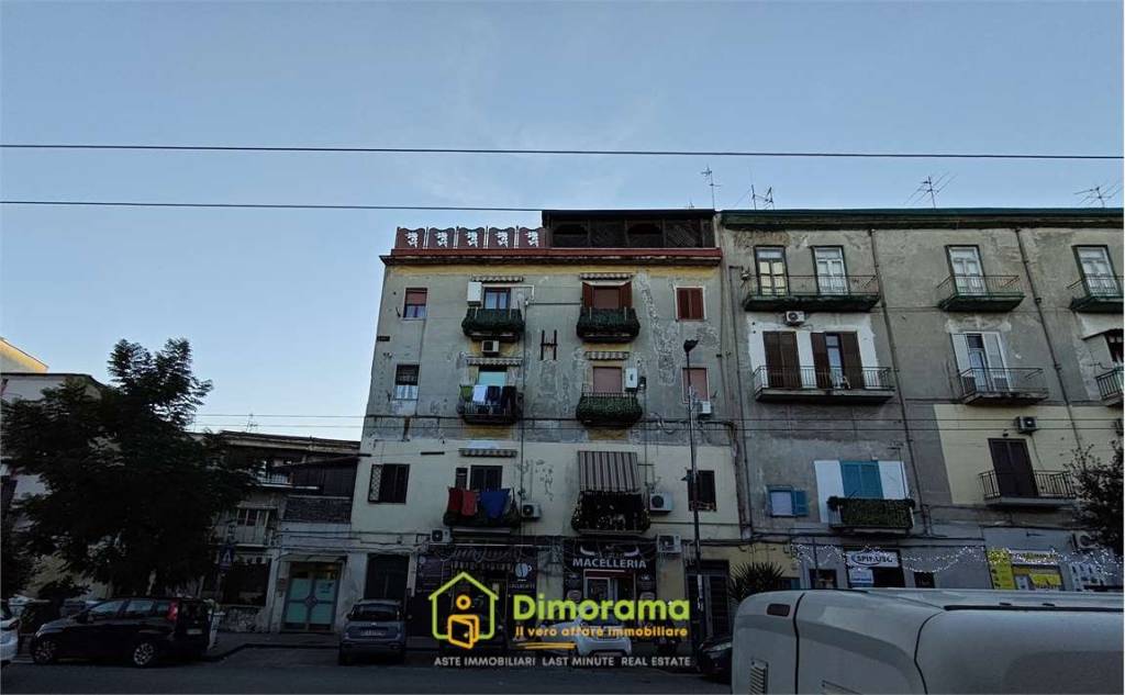 appartamento in vendita a Napoli in zona Secondigliano